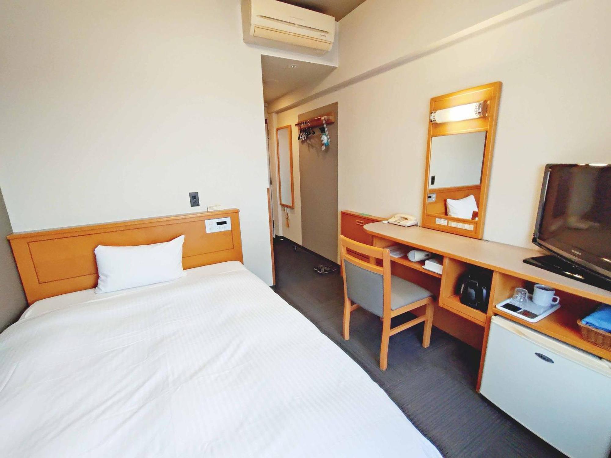 Hotel Route-Inn Toyokawa Inter Екстериор снимка