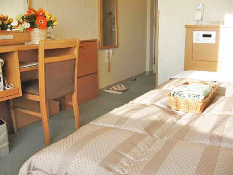 Hotel Route-Inn Toyokawa Inter Екстериор снимка