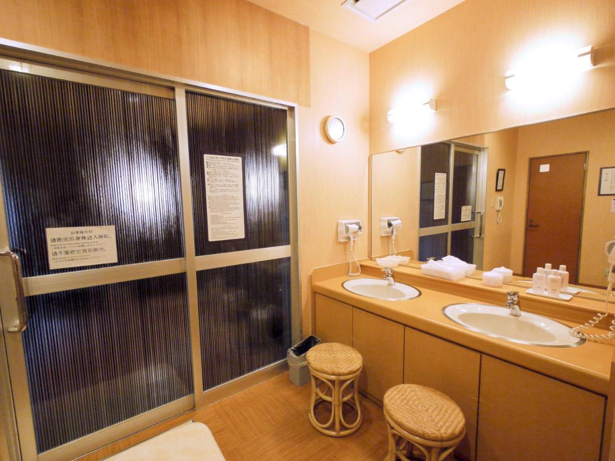 Hotel Route-Inn Toyokawa Inter Екстериор снимка
